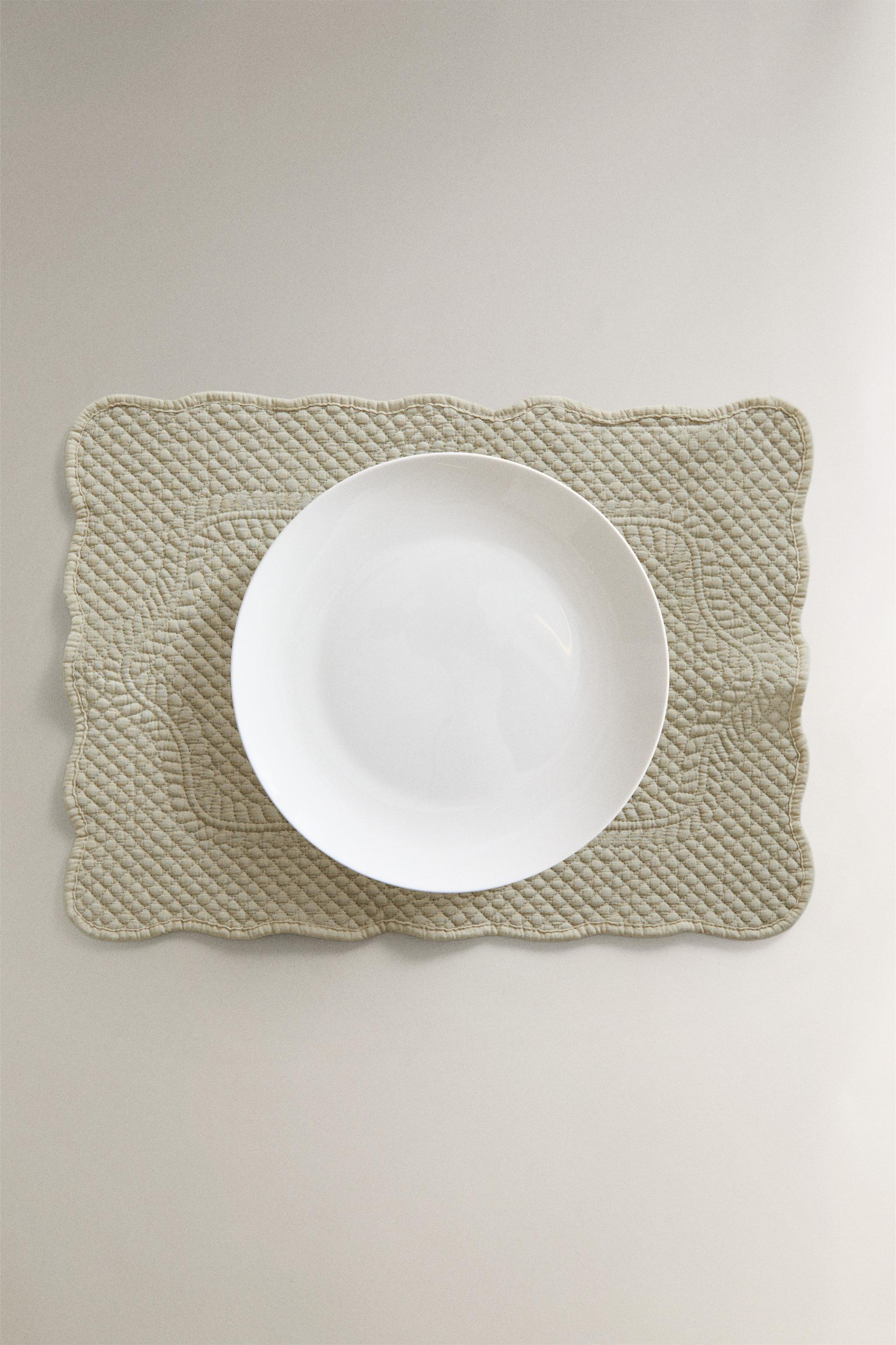 QUILTED PLACEMAT